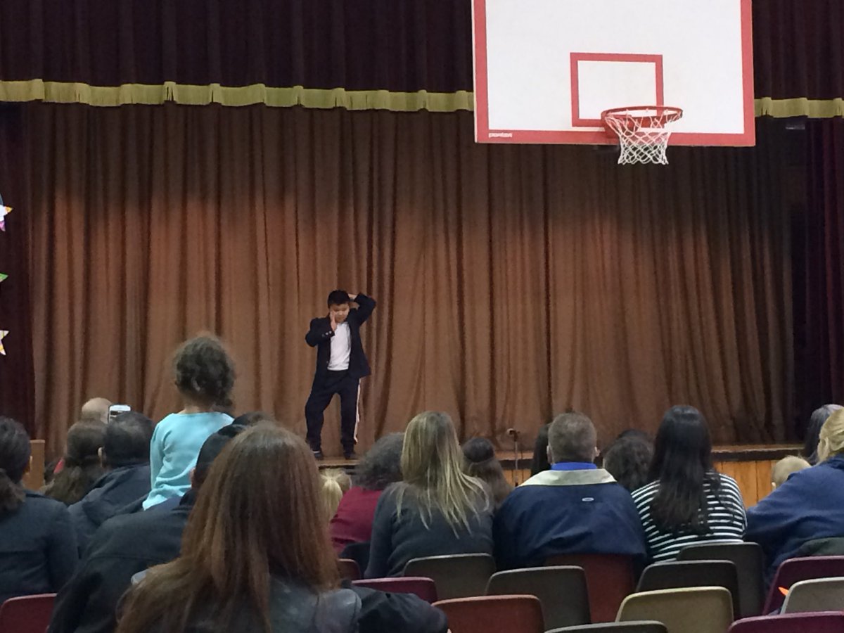 St_MaryWappFall's tweet photo. Michael Jackson comes to @St_MaryWappFall talent show 2018 @NY_Arch @Sara_Shea72 @Mary_JaneRS @caren_desch @mrsbraia #csw2018 #CatholicSchoolsWeek https://t.co/RwwgKLtAfR