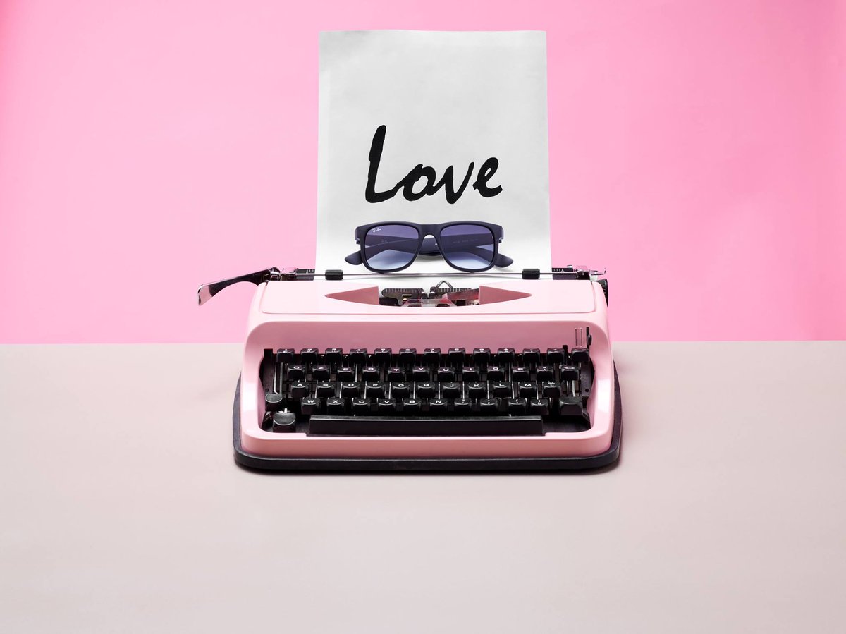 February is here and love is in the air! 💕
Browse our ❤️  Valentine's Day gift guide ❤️  and fall in love with your new favorite pair of sunnies: Link in bio.