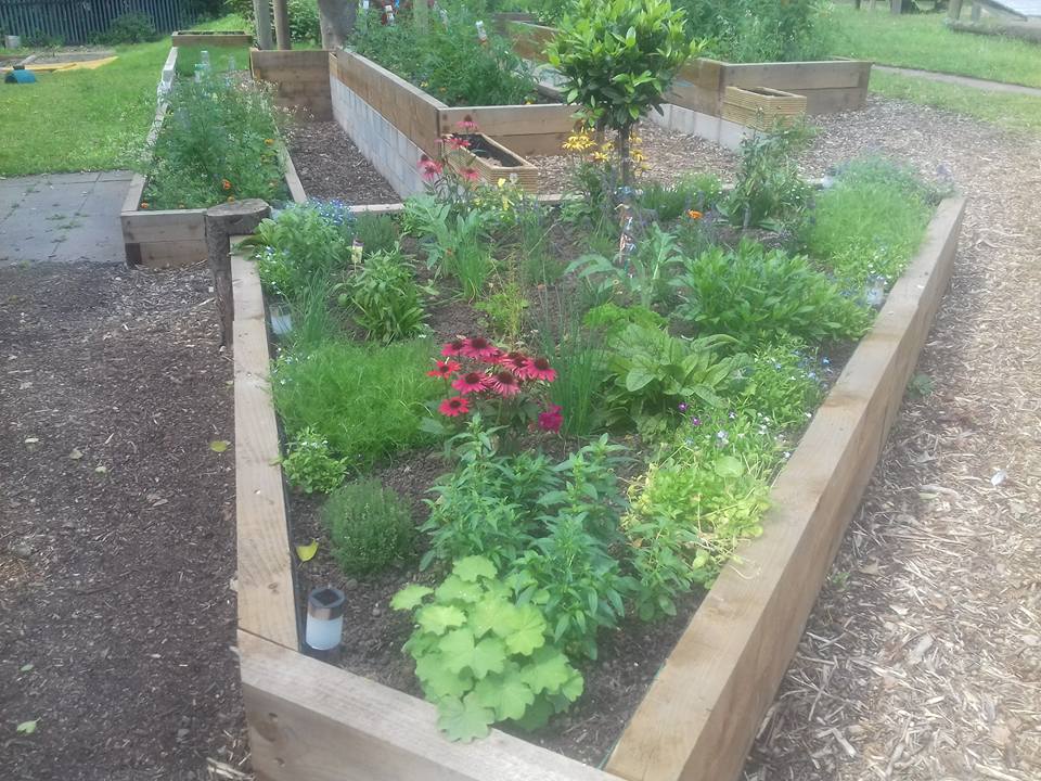 GGardeners's tweet photo. Beautiful Community garden built by our community, funded by #BagsofHelp thank you we love it and so do the bees buzzzz buzzzzz buzzzzz! @groundworkuk @Tesco_Midlands https://t.co/xqoCrrvRPC https://t.co/sldFznzGWt