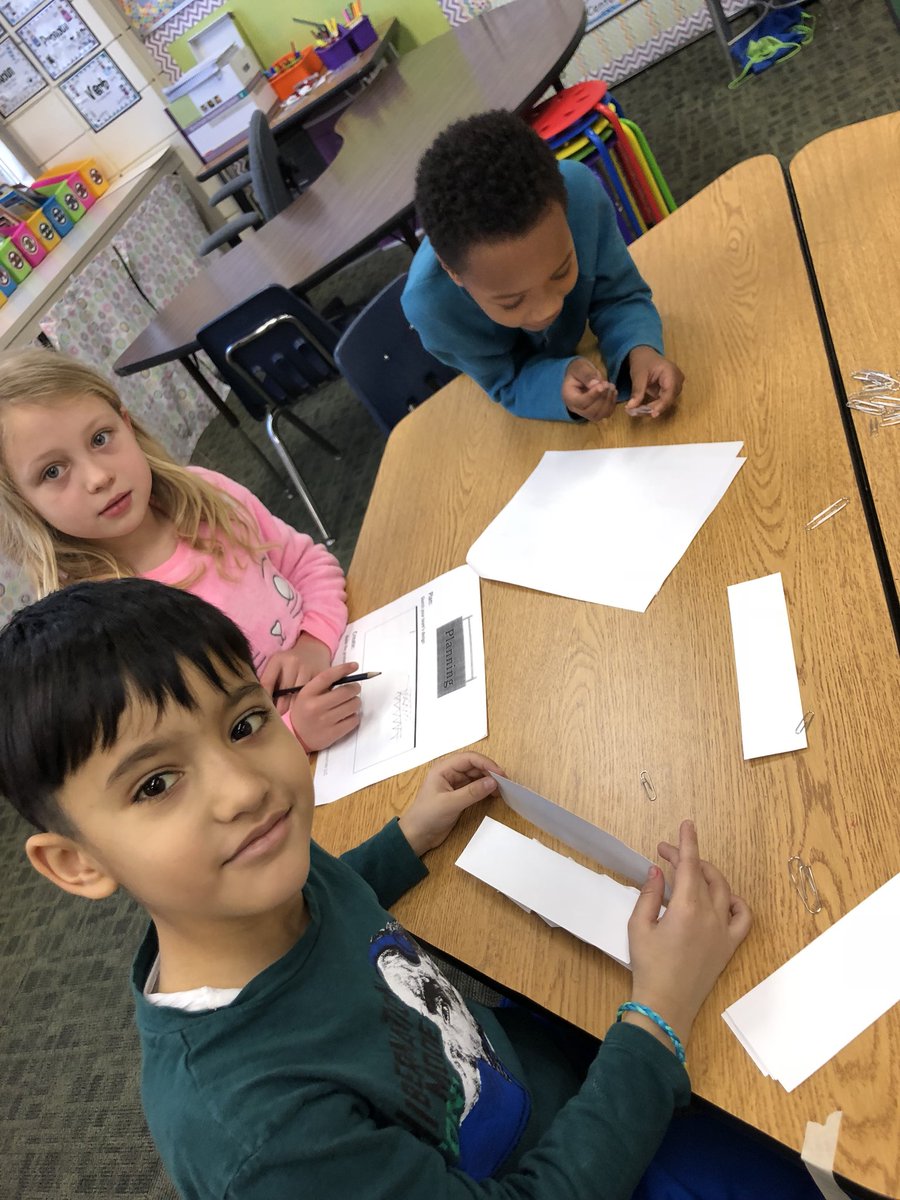 kawilliams1701's tweet photo. Super Bowl stadium building STEM activity!! Need to build bleachers for the spectators! #hinges #Engineering #pvestem @PVElementary https://t.co/CteoGlui4V