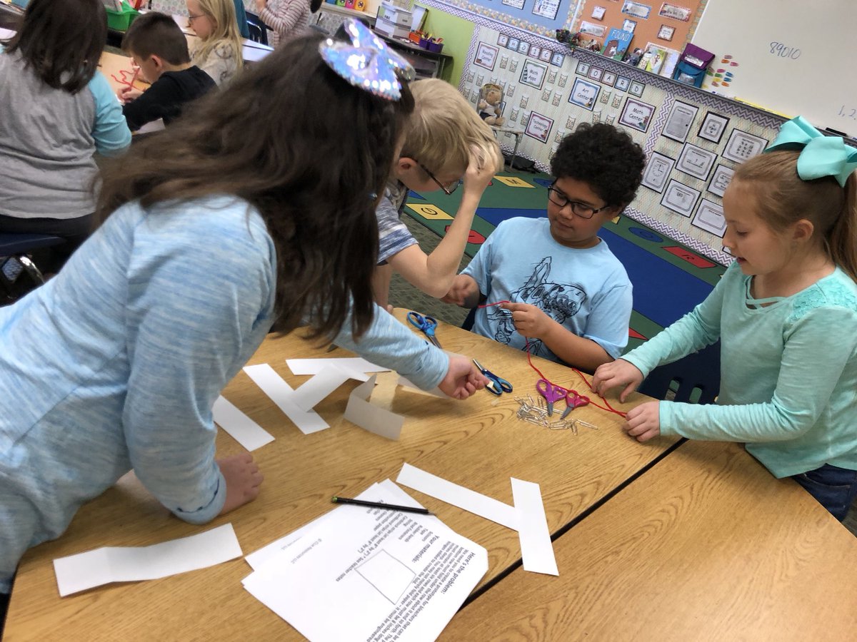 kawilliams1701's tweet photo. Super Bowl stadium building STEM activity!! Need to build bleachers for the spectators! #hinges #Engineering #pvestem @PVElementary https://t.co/CteoGlui4V