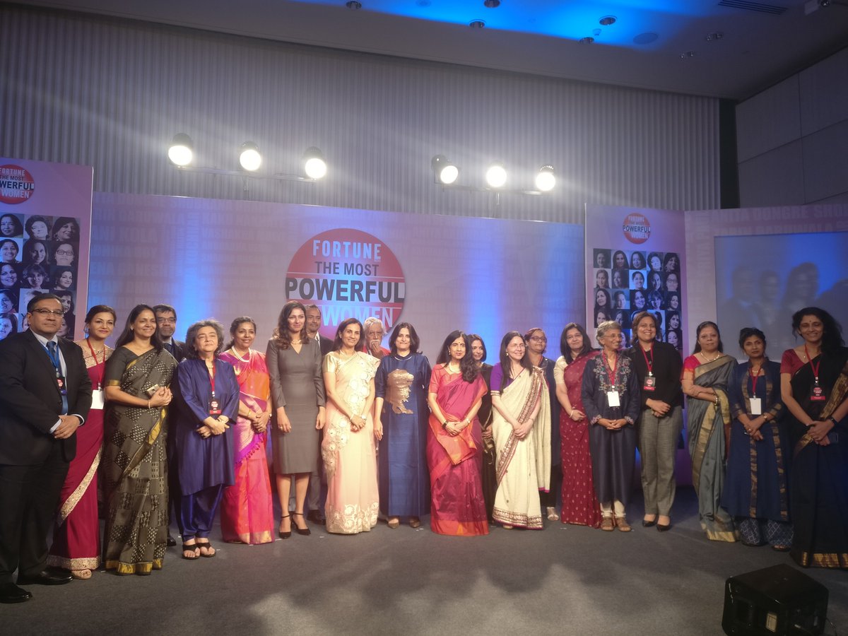 FortuneIndia's tweet photo. Most Powerful Women on stage at MPW event in Mumbai. What a night! #MPW #MPW2017 https://t.co/NNSAohlOnc
