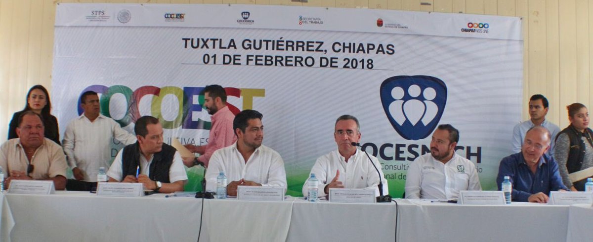 SEyTChiapas's tweet photo. #Nota: Impulsa Gobierno del Estado acciones conjuntas para la seguridad y salud de los trabajadores.
El secretario del Trabajo @fcozorrilla1 calificó de productiva la realización de la Primera Sesión Extraordinaria 2018 de las Sesiones de la #Cocoesst y #Cocesnech. https://t.co/0hCkwtggoW