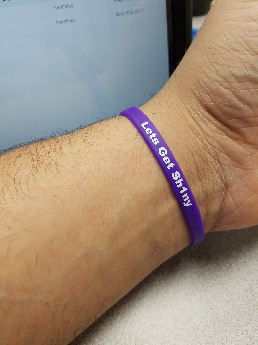 Sh1nySho3s's tweet photo. Well we're getting ready for @WizardWorld stl tomorrow ill be there handing out https://t.co/Pp0pA1XyOK wristbands who warns one #ComicCon #stlcomiccon #WizardWorld #follow #giveaway https://t.co/xSng8eh7Yu