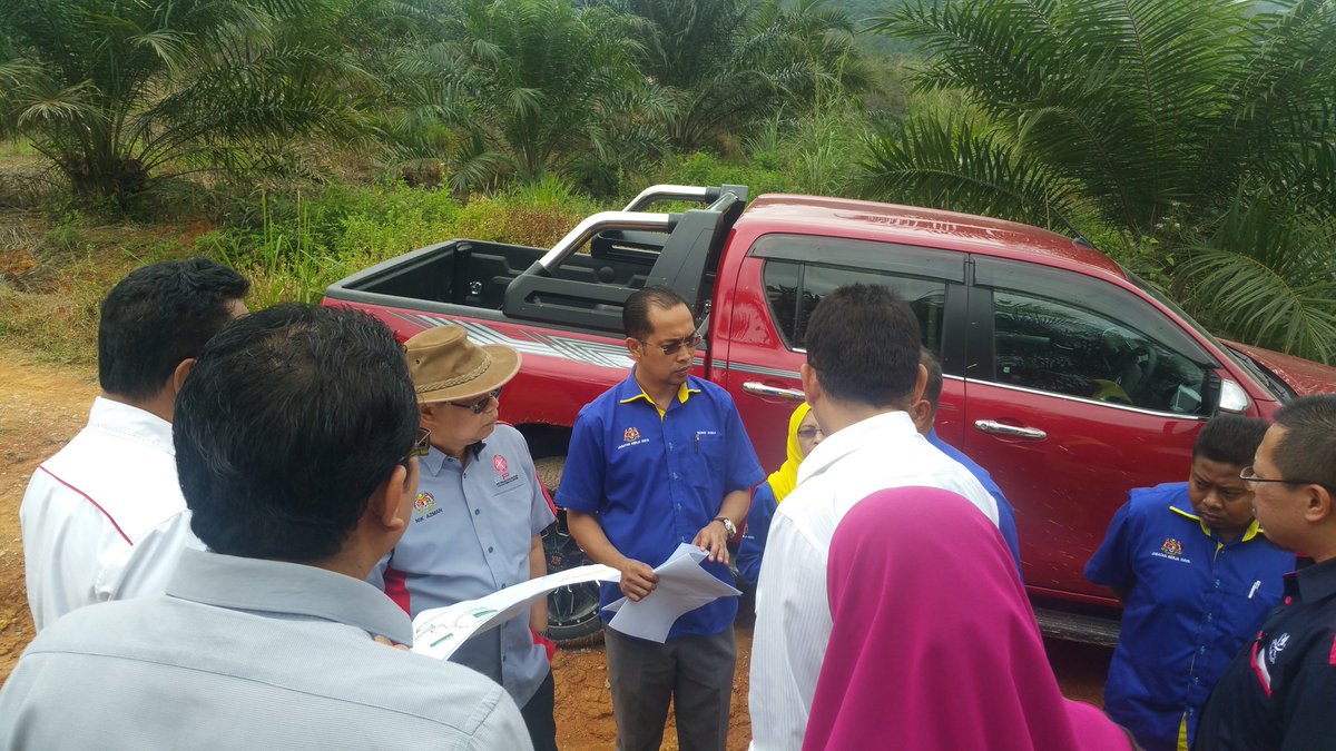 JKRJERANTUT's tweet photo. Program Lawatan Kerja 2 hari ke Daerah Jerantut oleh Ketua Pengarah Unit Perancang Ekonomi (EPU) - Dato' Nik Azman bin Nik Abdul Majid
@CawJalanJKR @JKRPAHANG
@JKRMalaysia https://t.co/PEc9upJFBV