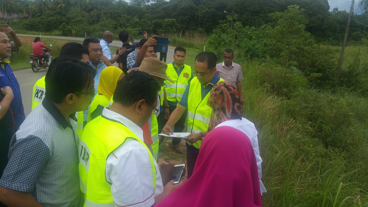 JKRJERANTUT's tweet photo. Program Lawatan Kerja 2 hari ke Daerah Jerantut oleh Ketua Pengarah Unit Perancang Ekonomi (EPU) - Dato' Nik Azman bin Nik Abdul Majid
@CawJalanJKR @JKRPAHANG
@JKRMalaysia https://t.co/PEc9upJFBV