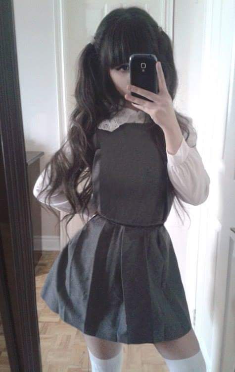 Rubylynn_schulz's tweet photo. which one is better as skirts go

also send me money so I can buy more things to wear

#findom 
#femdom 
#paypiggie https://t.co/evoBOZzHDR