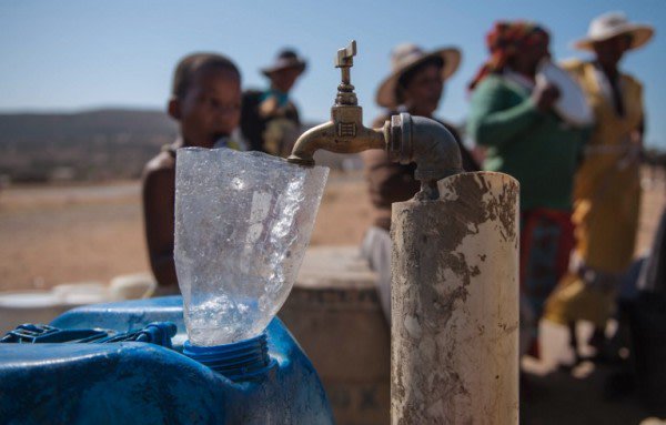 ChristOnPurpose's tweet photo. Our prayers are with our family in South Africa who is currently experiencing a water shortage. The tourist hub of Cape Town may go completely dry come April. https://t.co/SA8BqCd9Sy