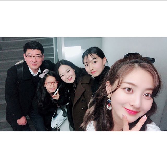 twicebr's tweet photo. [#TWICETAGRAM] 020218 Atualização no instagram do TWICE (3) https://t.co/YKOFhIXOUX