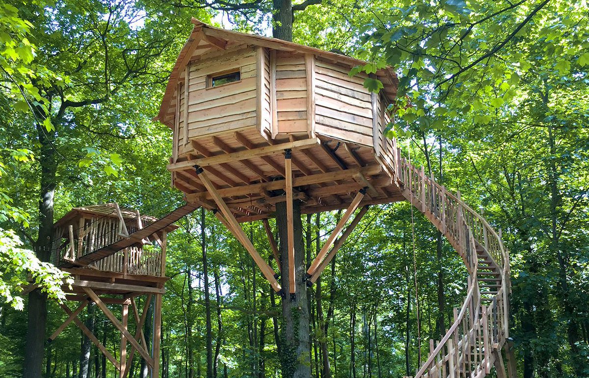 _AskHarold's tweet photo. A nature escape for this weekend? It’s time to plan it. You should try the hut in the middle of the forest. You can find amazing adventures almost everywhere in France. Are you ready? Stop searching, start living! #IA https://t.co/m3XTVnusiA