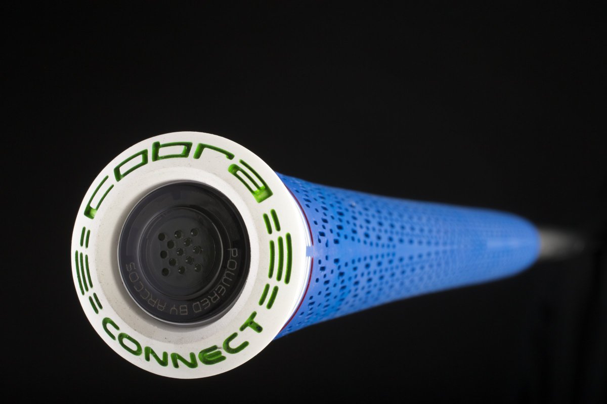 cobragolf's tweet photo. The first smart set of golf clubs is now available. Each set of irons comes with an additional 7 sensors for woods, wedges and the putter. Connect your full set, improve your game. #ONELength #CobraCONNECT @ArccosGolf 
https://t.co/qY82XS1d4C https://t.co/fKTUWvUhUK