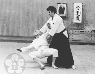 aikidofaoro's tweet photo. 35 years of Wago Dojo ! 🥋🎂🥋
HAPPY BIRTHDAY !   création du club en Février 1983. 👏

#wagodojo #aikido #faoro #patrickfaoro #boxing #aito #martialsarts #academiepaturel #robertpaturel #stevenseagal #stevenseagalaikido #arras #lille #douai #corbehem https://t.co/oiN40IfKwf