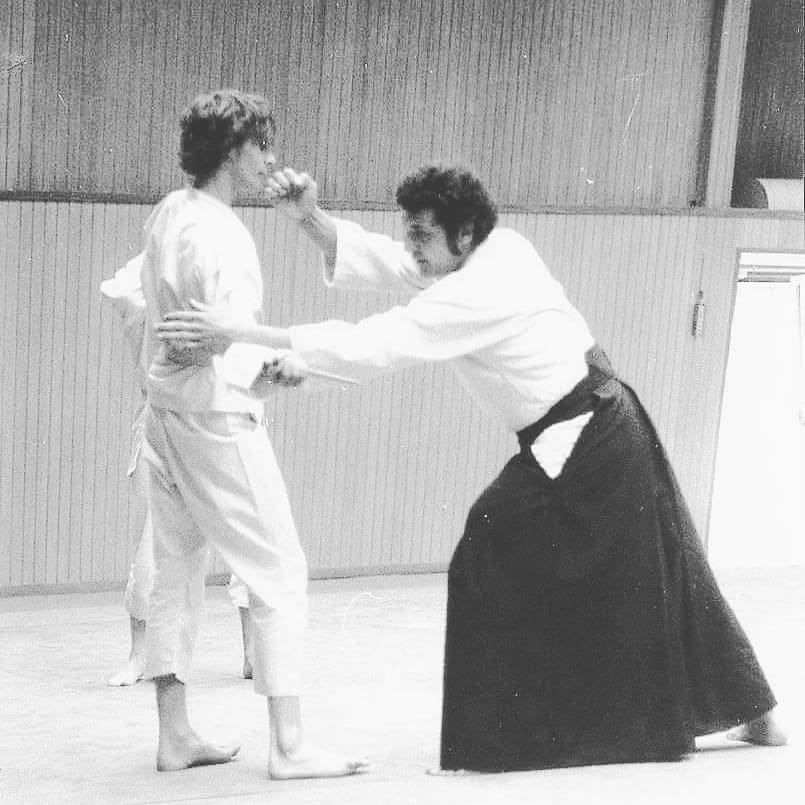 aikidofaoro's tweet photo. 35 years of Wago Dojo ! 🥋🎂🥋
HAPPY BIRTHDAY !   création du club en Février 1983. 👏

#wagodojo #aikido #faoro #patrickfaoro #boxing #aito #martialsarts #academiepaturel #robertpaturel #stevenseagal #stevenseagalaikido #arras #lille #douai #corbehem https://t.co/oiN40IfKwf