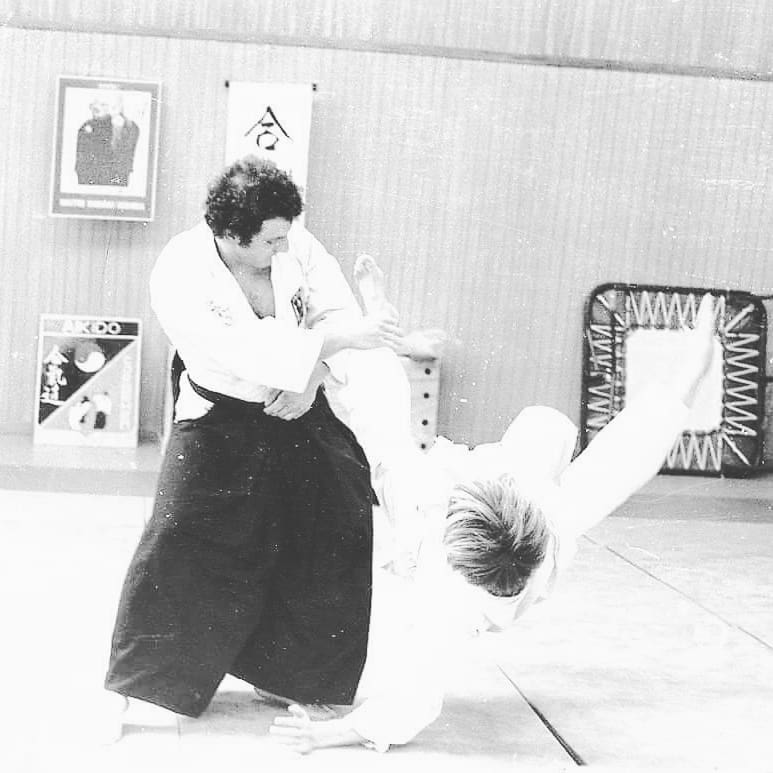 aikidofaoro's tweet photo. 35 years of Wago Dojo ! 🥋🎂🥋
HAPPY BIRTHDAY !   création du club en Février 1983. 👏

#wagodojo #aikido #faoro #patrickfaoro #boxing #aito #martialsarts #academiepaturel #robertpaturel #stevenseagal #stevenseagalaikido #arras #lille #douai #corbehem https://t.co/oiN40IfKwf