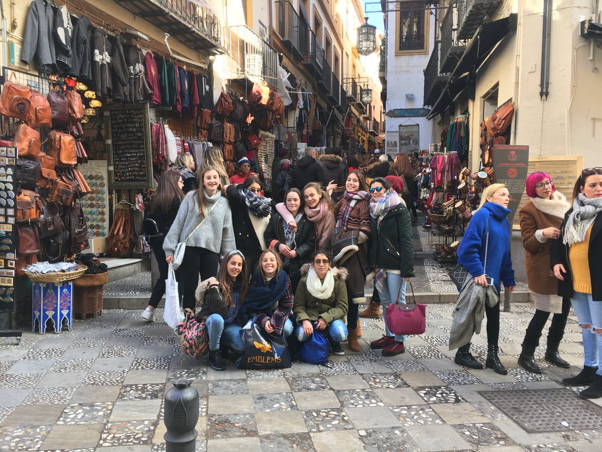 Club_Sierramar's tweet photo. Convivencia en #Granada con 2ºESO #G2004 #followyouradventure https://t.co/1TyJbi8HWa