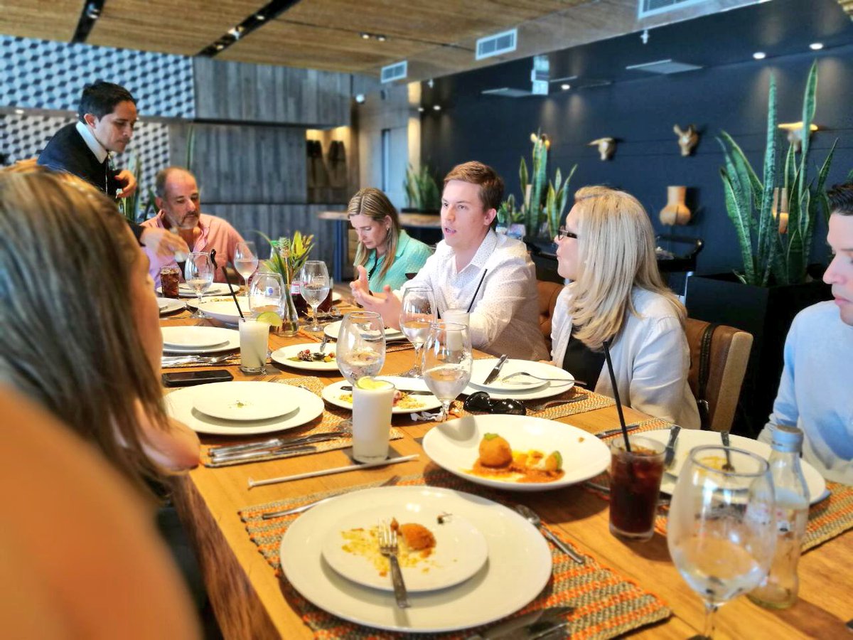 ProBaq's tweet photo. Esta semana #ProBaq conecta la oferta local con el mundo. Recibimos la visita de El Fondo Multilateral de Inversiones (FOMIN). Barranquilla será sede de #FOROMIC2018 @Camarabaq @alcaldiabquilla https://t.co/PTxaGch0My