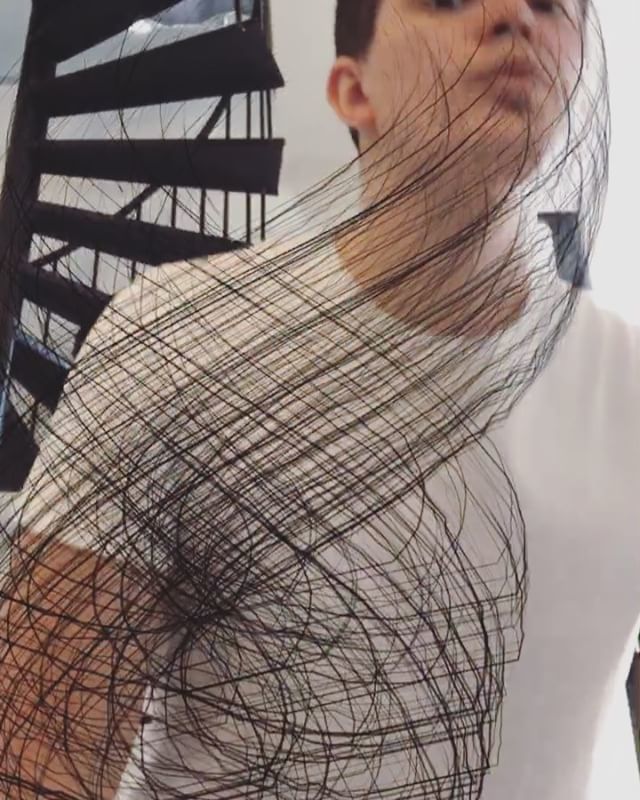 pshkvsky's tweet photo. Drawing with face. 
#ARkit #iphonex #unity3d VIDEO: https://t.co/6IqH8YUEtP https://t.co/w8UNdSEtQO