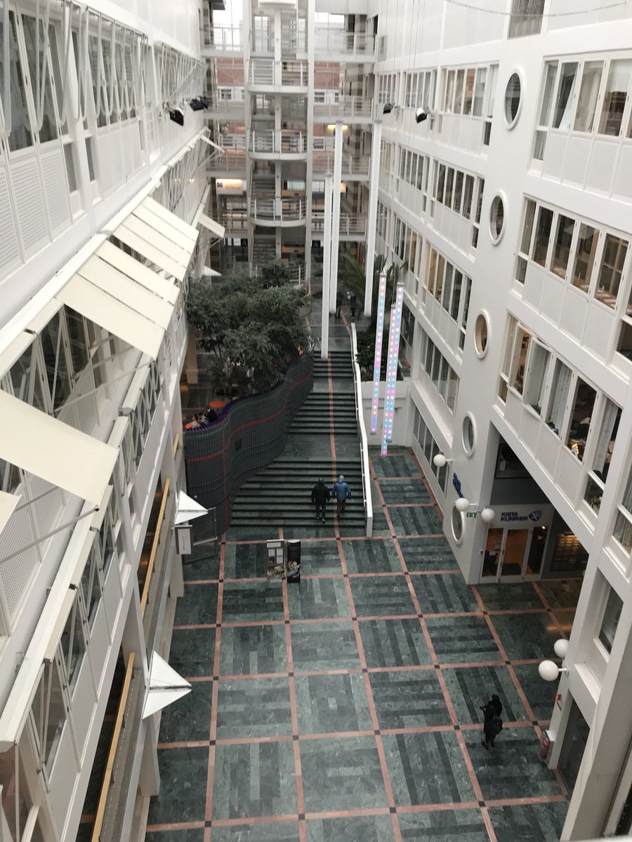 IIK_NTNU's tweet photo. Planlegging av @IIK_NTNU strategiseminar ved KTH :) Dette blir bra i mars. https://t.co/lTffKz2cwl