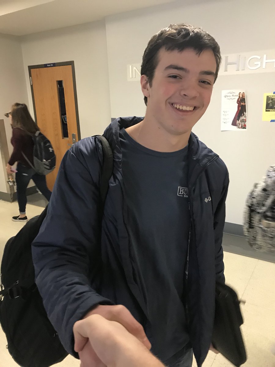 75 retweets and <a href="/AAnglick/">Aidan Anglick</a> will shave his head!