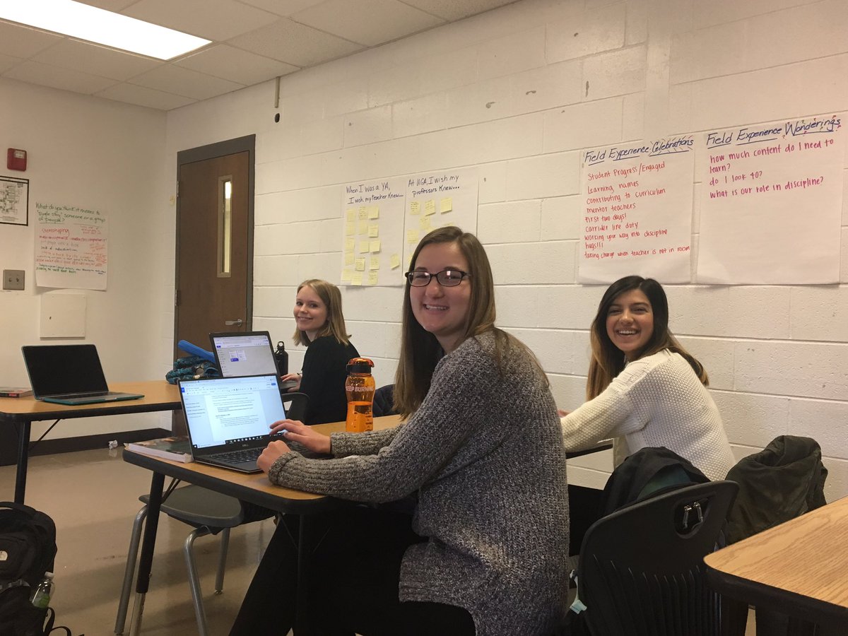 morganmaier8's tweet photo. A lot of geniuses in this classroom at this hour !!!!! Working hard to explore a variety of topics, that will make us better teachers!! #GeniusHour #edmg2019 https://t.co/Ysx15nTuYi