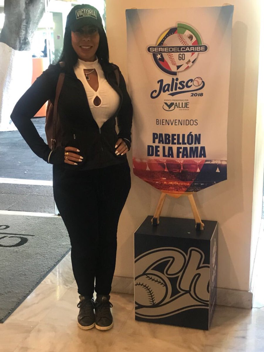 GriselSanchez4's tweet photo. Ya en Guadalajara, Jalisco en México 🇲🇽, disfrutando del bello clima de esta hermosa ciudad...... #RDCampeon #MexicoLindo #Jalisco #Guadalajara #SerieDelCaribeJalisco2018 ❤️🇩🇴❤️🦋
@sdcjalisco2018 https://t.co/jM3BZiAgfj