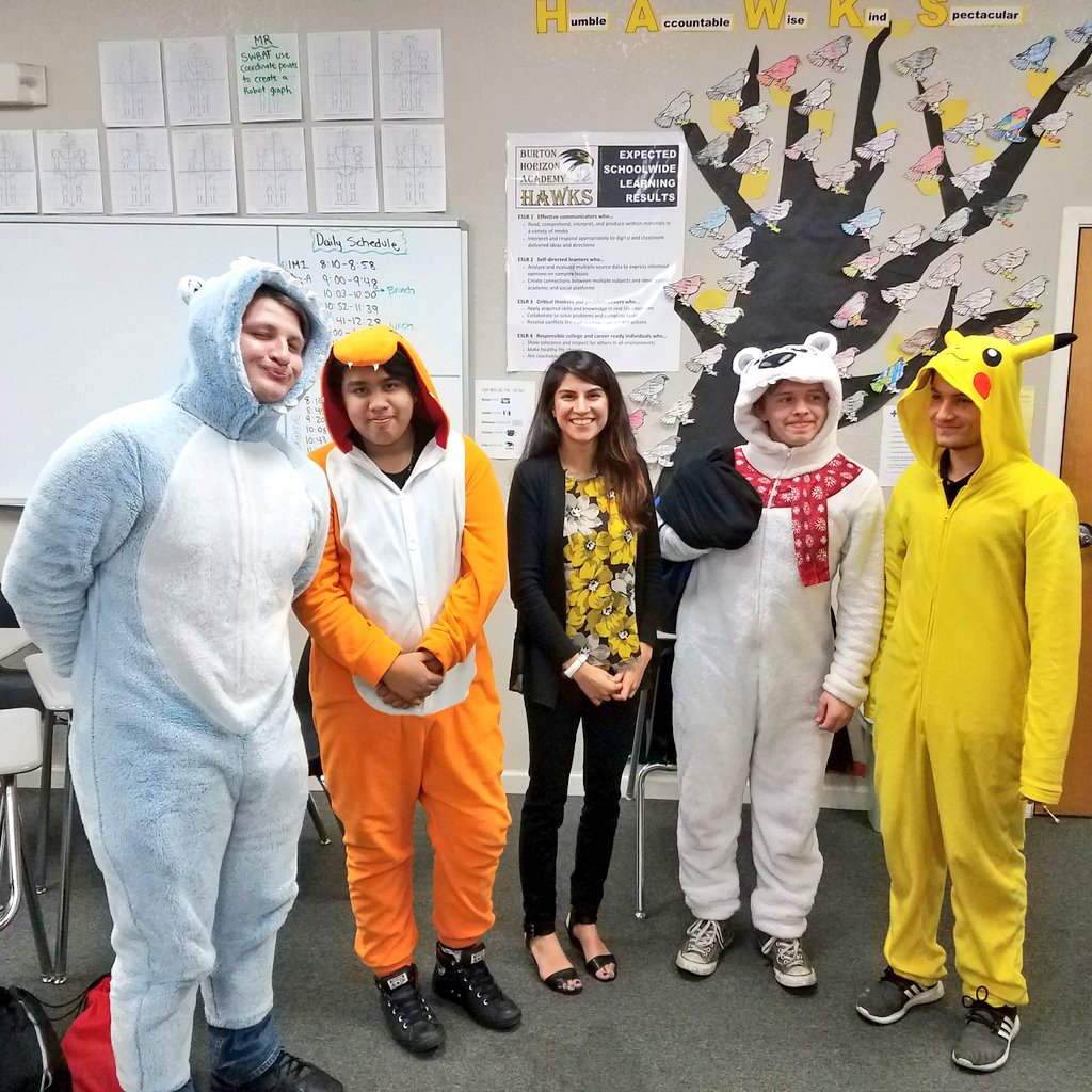 MsKhalid14's tweet photo. High school kids can be fun too! #bsdproud #bsdcares #BurtonHorizon https://t.co/5J45WUBHpI