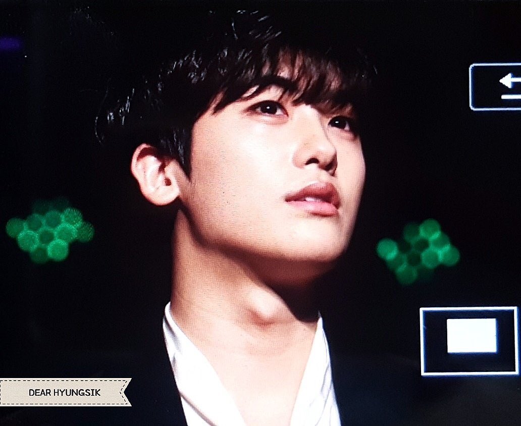911116_phs's tweet photo. 울 형시기가 젤 잘생겼지  ㅜㅜ❤️❤️ https://t.co/tRYhUxP3EK