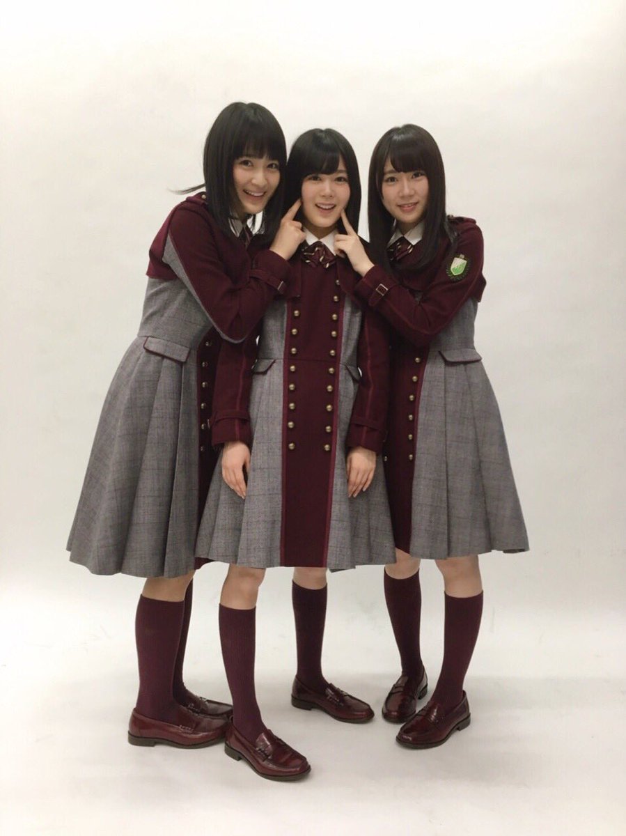 nanako_sitn423's tweet photo. なーこちゃんブログ更新✨

「猫田のことが…」

なんと❗️りぼん作家の1人で「猫田のことが気になって仕方ない。」などを描いた大詩りえ先生がサプライズで会いに来てくれたそうです✨

サイン入りコミックまで頂き、幸せいっぱいのなーこちゃん

また宝物が増えましたね😊

#長沢菜々香
#欅坂46 https://t.co/jeAjuhgSoS