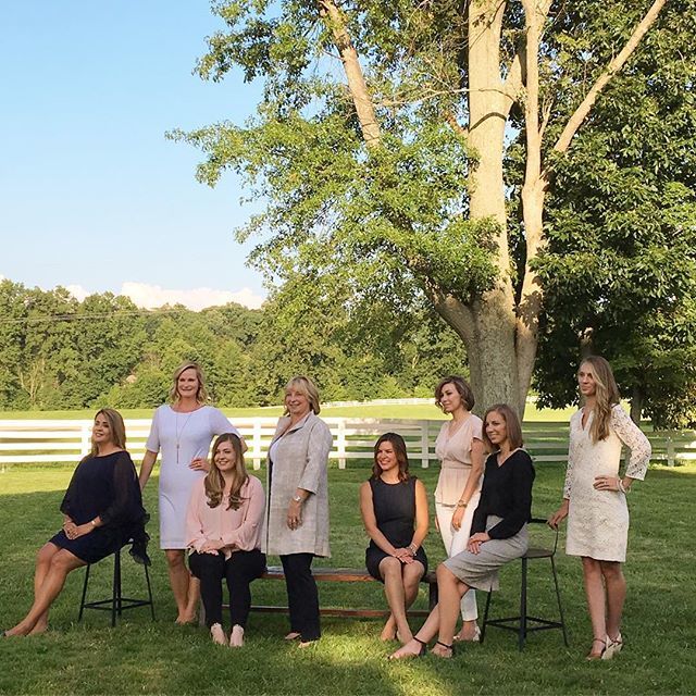 BeTimeless's tweet photo. Punxsutawney Phil says 6 more weeks and we’re dreaming of sunny days like this ☀️🌼🌳 https://t.co/mNhdXzR7wU https://t.co/g7r7runQyW