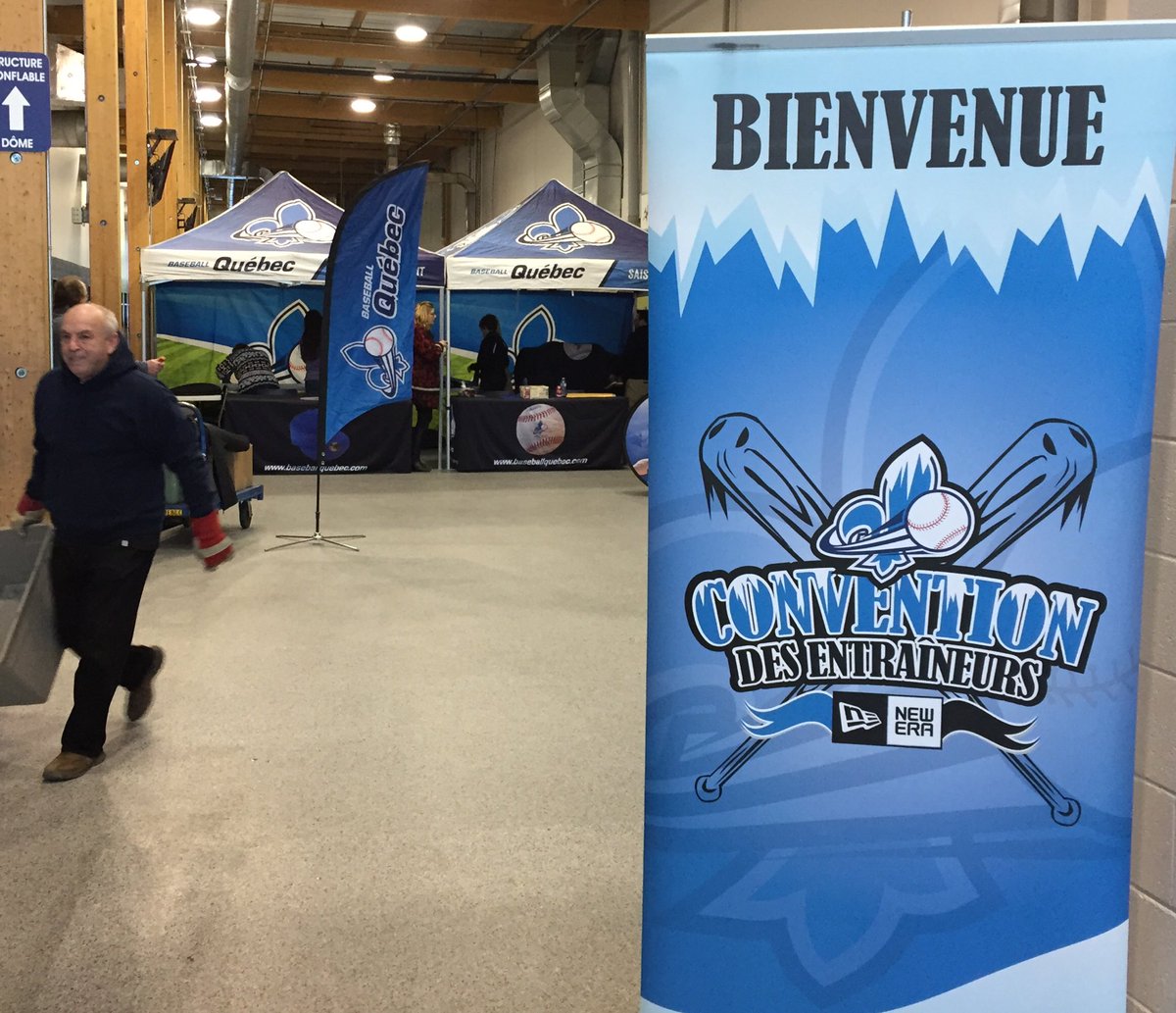ydesjardinsbase's tweet photo. Deux heures avant le début des activités #ConventionBQ #saisirleloment https://t.co/h5RUwKJOes