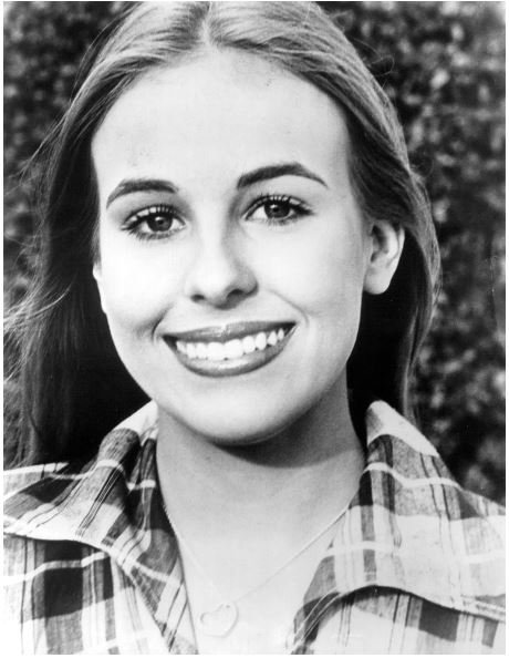Greenbay531's tweet photo. One of the best part of a soap is their history, stories & legacy. We have watched Laura grow for 40 years on GH. She is a character that people know regardless if they watch daytime. Most important #GenieFrancis is a soap legend because she is a amazing actress.#GenieIsGH #GH https://t.co/cwg6djt41e