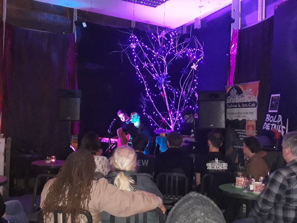 Privilaged to be in <a href="/Chez_Le_Fab/">Absolutely FAB Events</a> to see the immense talents that are <a href="/BleedingHeartPs/">Bleeding Heart Pigeons</a> in such an intimate setting for the <a href="/thomondsessions/">Thomond Sessions</a> birthday gig, Happy Birthday Marty !! #irishmusicparty