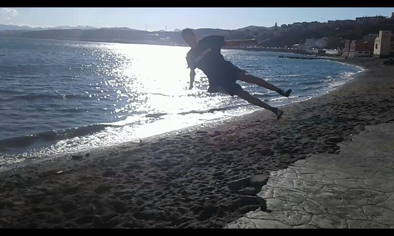 TFugax's tweet photo. 🏃SULY FG🏃 https://t.co/oeNu2sMYhZ