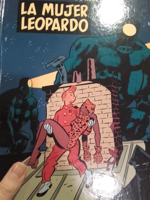 ivan_galiano's tweet photo. Despues de #Lascompras del otro día cerramos el rondo "around the globe" con (1) el nuevo Spirou https://t.co/lcwblzVhNT