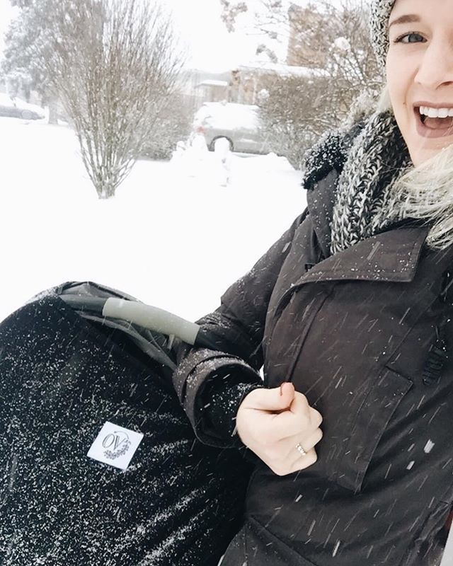 TheOVerCompany's tweet photo. A snowy morning, cozy babe and smiling mama❄️Happy Friday!❄️
📷: @madislee .
.
.
.
.
.
.
#getyourOVeron #modernmom #babymusthave #multiuse #handmadeincanada #freeshipping #carseatcover #nursingcover #momlife #OVermama #itshappyhere #monochrome #di… https://t.co/5qh2ZN7OhC https://t.co/CI8OAmVgwW