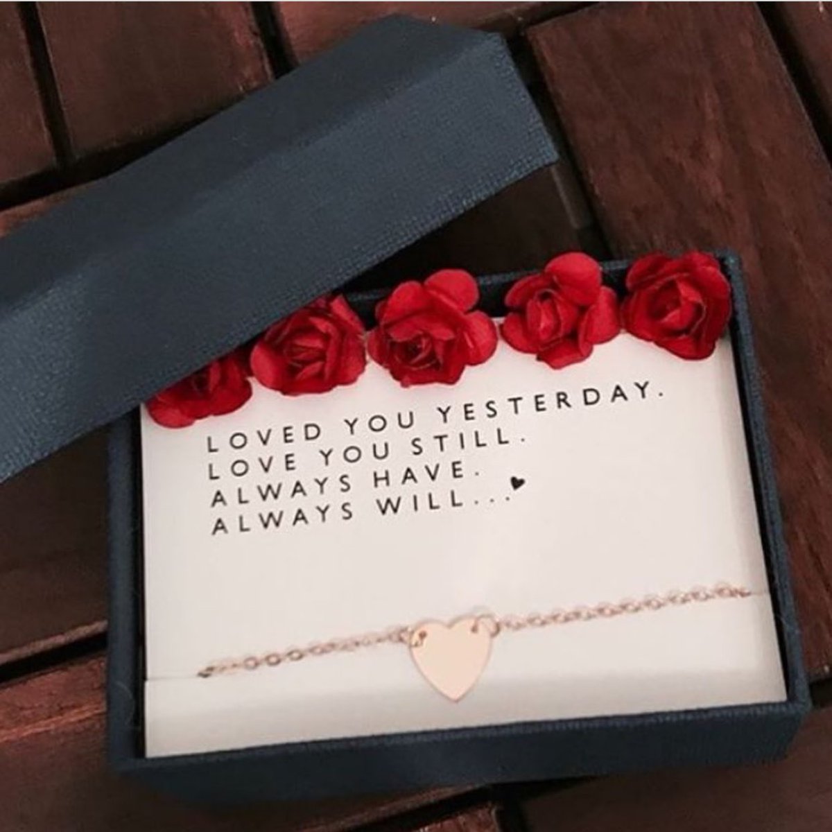 thefavoritegift's tweet photo. هدايا الحب♥️ https://t.co/UNHcPCdfy3