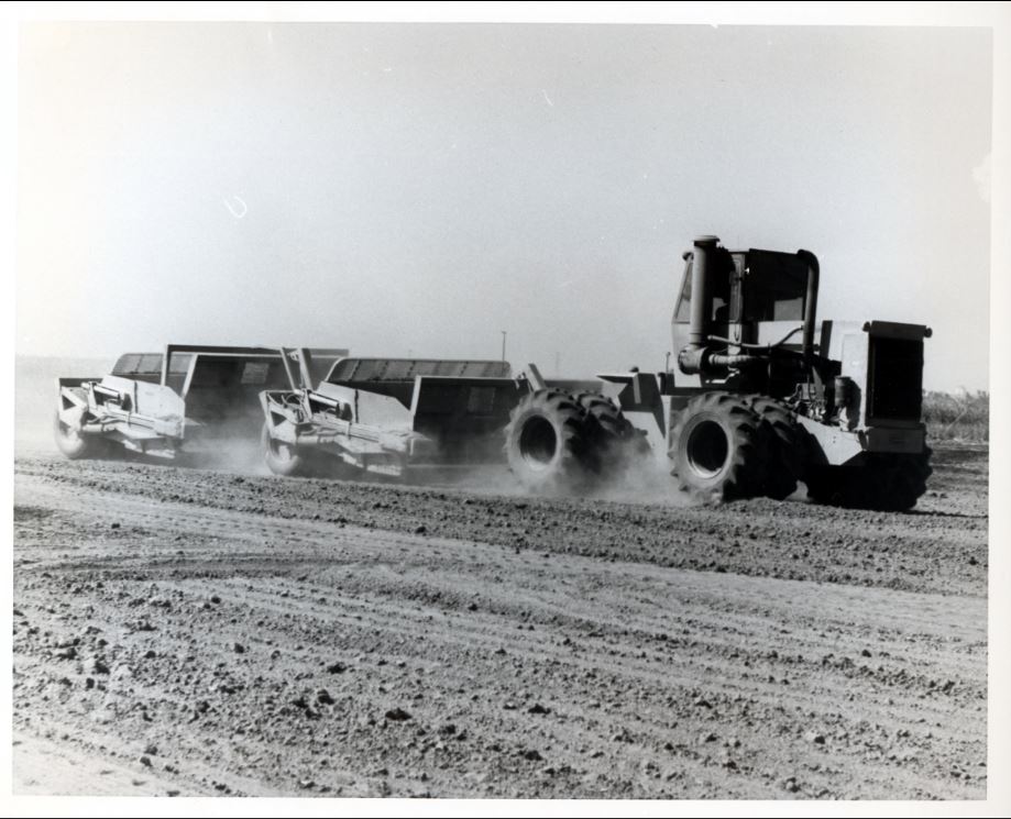 UNLarchives's tweet photo. #DidYouKnow that Rome tractors couldn't be sold in #Nebraska because the manufacturing company thought it would be too unprofitable to test? #UNLTractorTuesday #UNL @UNL_IANR #TractorTuesday #tractors #RomeTractors https://t.co/0Vay0zVKeg