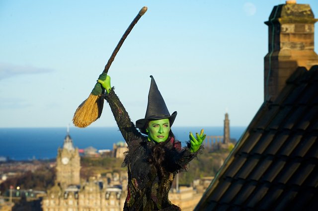 edinburghcastle's tweet image. We hope you have a 'wicked' weekend folks! @edinplayhouse  @WickedUK