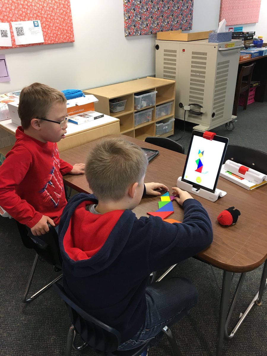 Students engaged in our MakerSpace <a href="/prairie512/">Prairie Elementary</a> <a href="/PrairiePTA/">Prairie PTA</a>