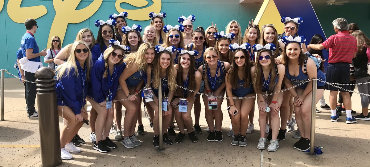 on our way to epcot🌈🌞