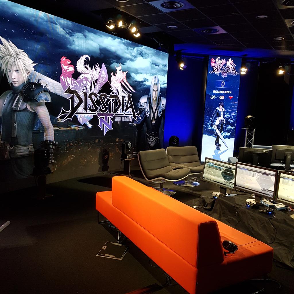 SquareEnixFR's tweet photo. Derniers préparatifs avant le lancement de la #DissidiaArena en direct de la @JVTVofficiel et nos pages FB/YT 😎 https://t.co/esIhtxAnG4