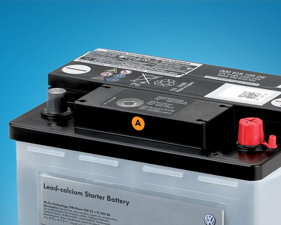 Chargedischarge capacity of the complete ass battery over cycling