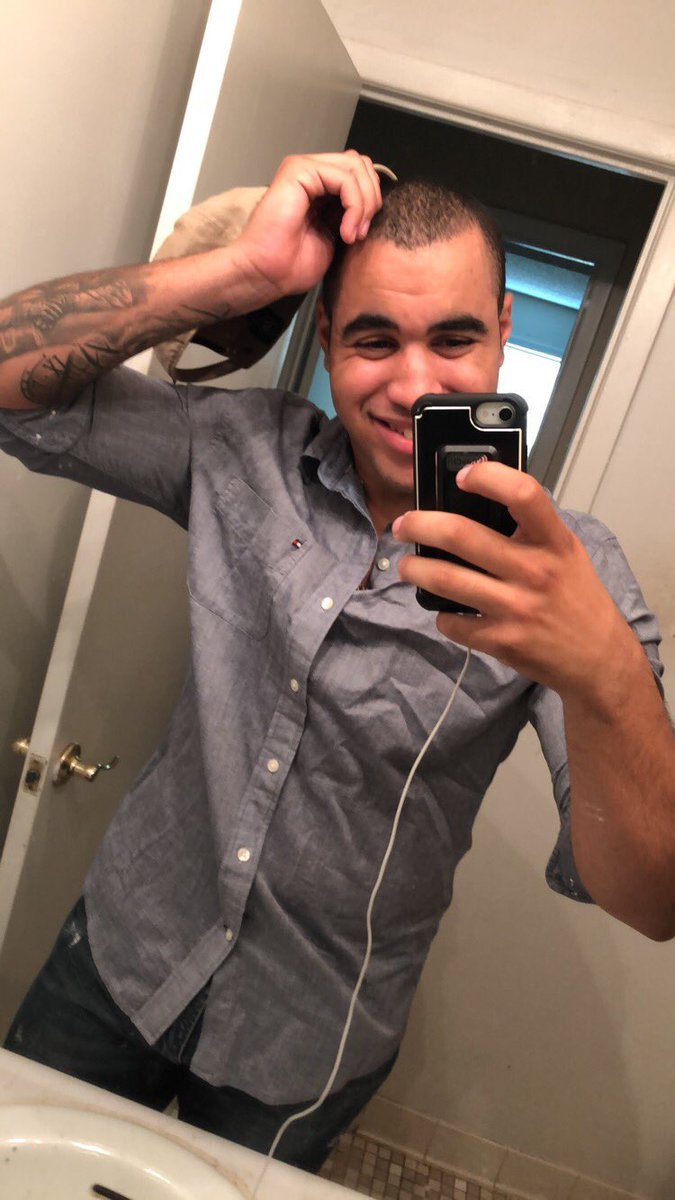 DrifterShoots's tweet photo. A crooked smile ain’t never stopped me, and it won’t now! #BlackMenSmiling https://t.co/XXBBVONqcr