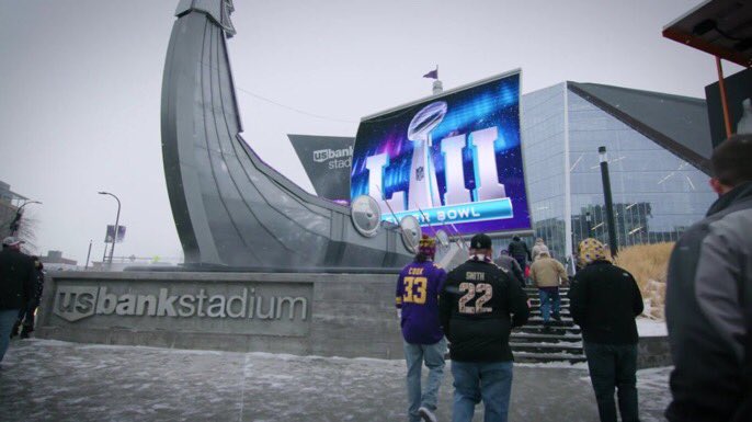 MK_Racine's tweet photo. @usbankstadium @MNSuperBowl2018 [WATCH] https://t.co/1Na1US2otG 
https://t.co/Q1a0MTybHV

What Does it Take to Get #SBLII  Ready? Those preparing for this day over last few years give #NFL fans a quick rundown! #Patriots #Eagles #SuperBowlLII #NFL #Minnesota  @MNSuperBowl2018 #NotDone  #FlyEaglesFly #SBLive https://t.co/F7DswXXAAX