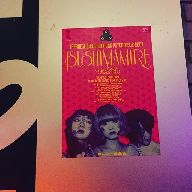 marimamire's tweet photo. ポスター！貼ってくれてる！
かっこいい((´∀｀*))
Cool poster!!!
#zandz #大箭亮二 #tsushimamire #weforgetsomethinginblackforesteurotour #つしまみれ https://t.co/54lO23dZA1 https://t.co/2rVF9Zp2hE