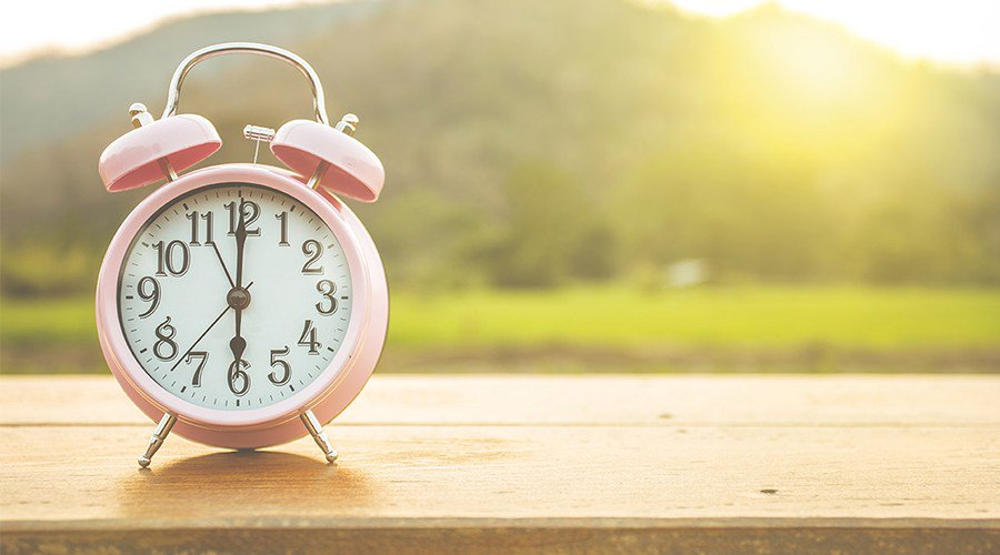 I am putting myself on “lock down” from my phone and people for 15 minutes everyday, and in return I'm unplugging. Here's how I'm doing it. orlando.citymomsblog.com/finding-time-d…