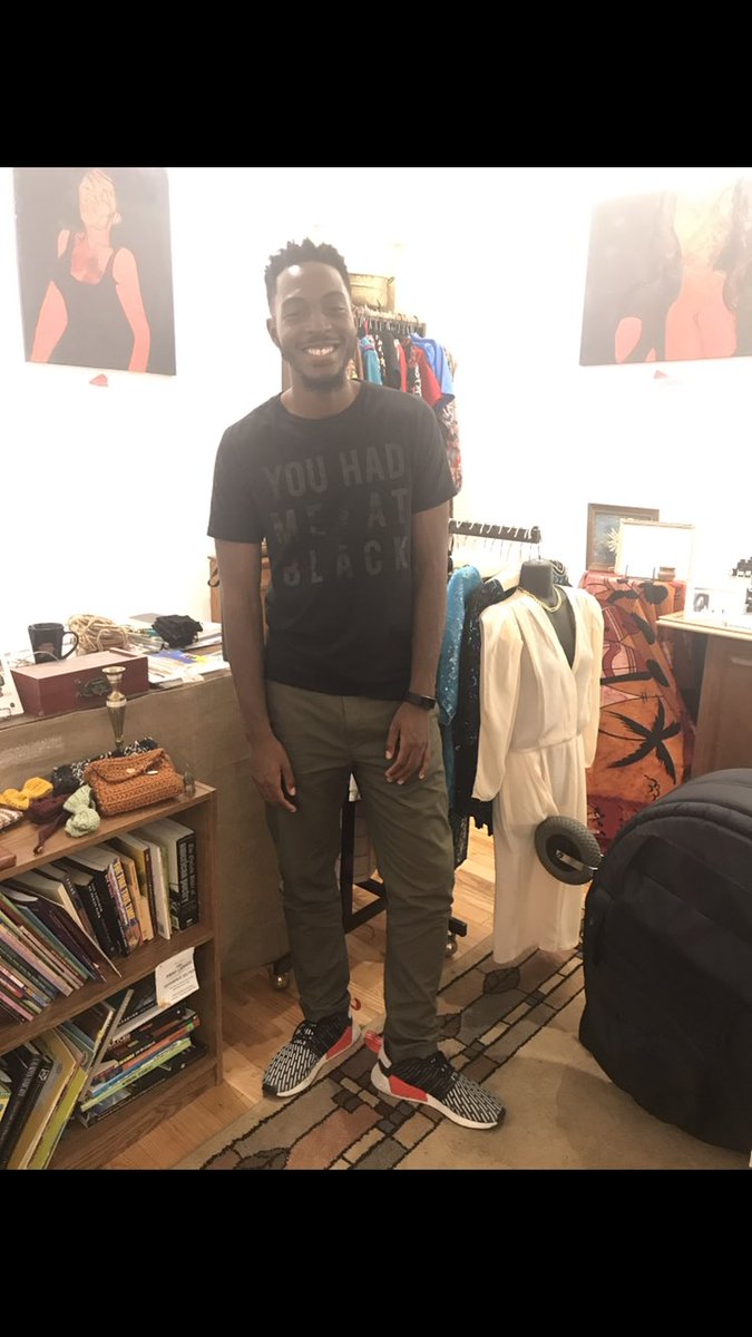 HiImCARLLISTUS's tweet photo. #BlackMenSmiling  X @ChocolateCityTS = #blackboyjoy 

Drink water
Eat fruit 
Mediate 
Practice yoga 
Listen to Black Women https://t.co/QoUXcvz2NV