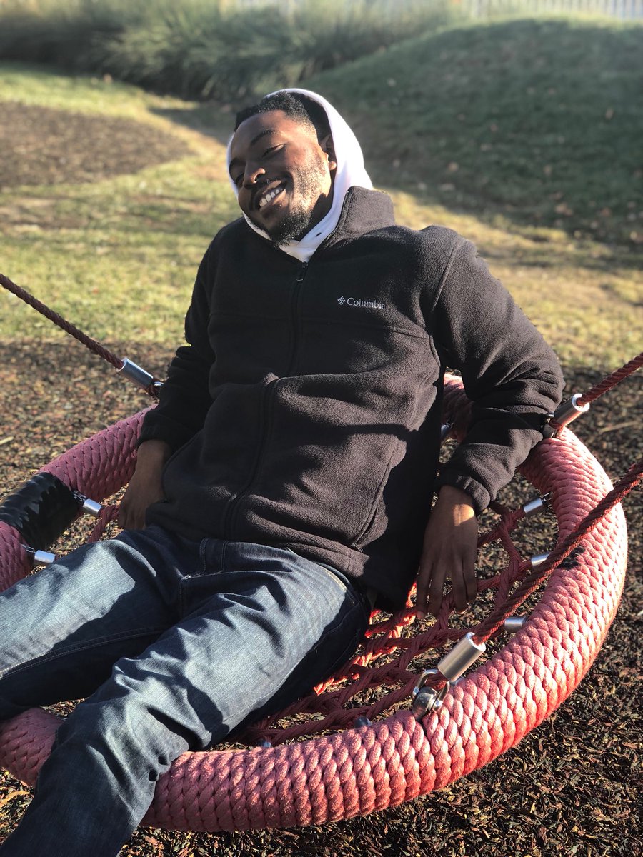 HiImCARLLISTUS's tweet photo. #BlackMenSmiling  X @ChocolateCityTS = #blackboyjoy 

Drink water
Eat fruit 
Mediate 
Practice yoga 
Listen to Black Women https://t.co/QoUXcvz2NV