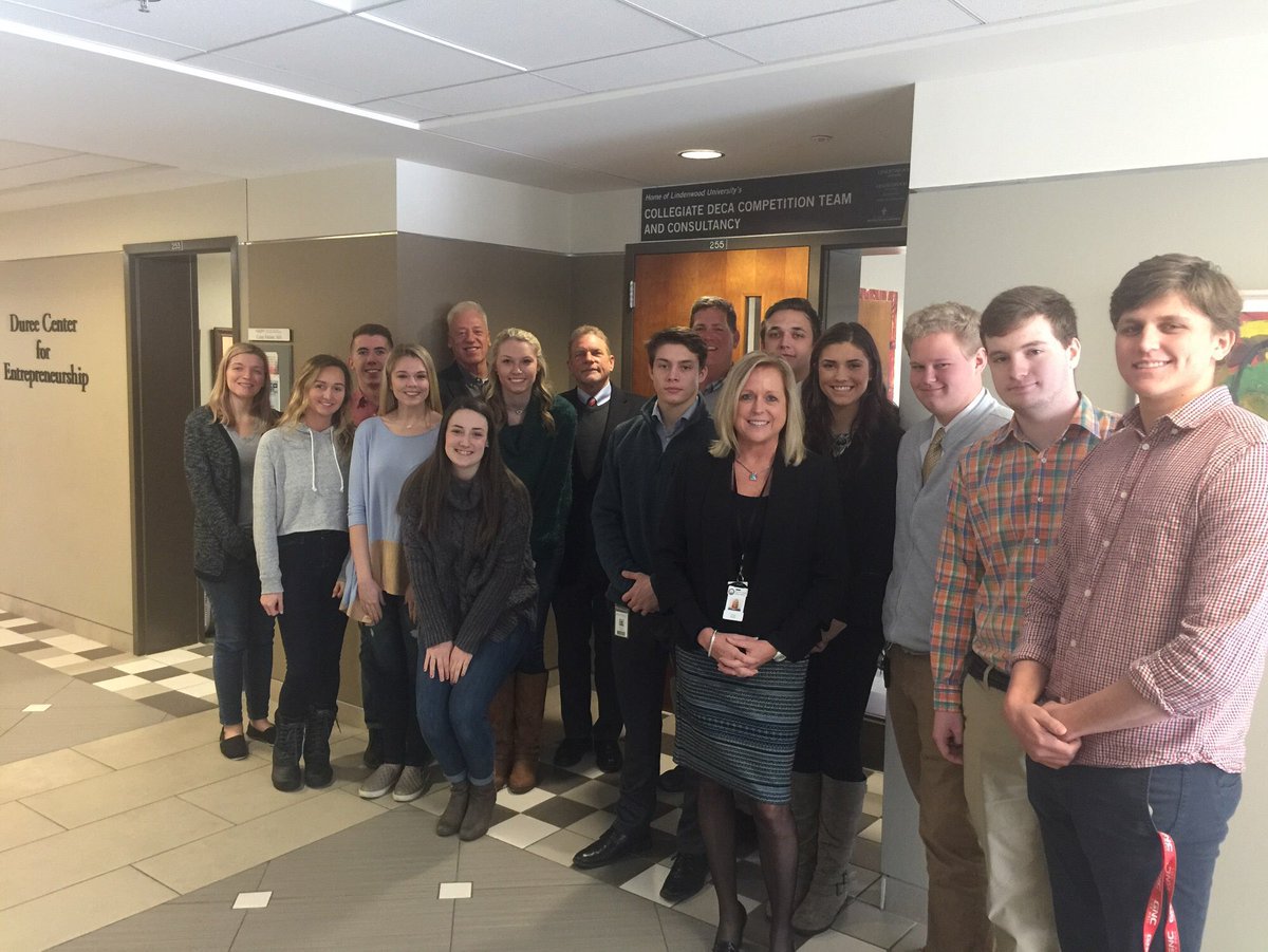 Lindenwood_PCBE's tweet photo. Our DECA Consultancy group had an opportunity to collaborate with other local groups and entrepreneurs this morning. PBS&amp;E students and staff will solve real-world local development challenges together! #LikeNoOther https://t.co/1uscCGfn6k
