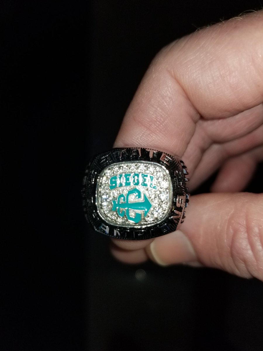 SiegelCC's tweet photo. State ring day for the 2017 State champs. Thanks @SiegelAthletics @creasyl_shsprin @SiegelHighStars administrators, faculty, staff, parents for your support. @cecil_joyce @siegelstars @rucoschools https://t.co/VsJFEswLAy